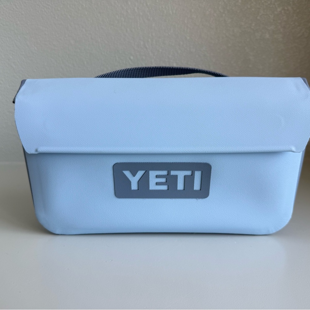 Yeti Light Blue Sling Belt Bag with Gray Logo